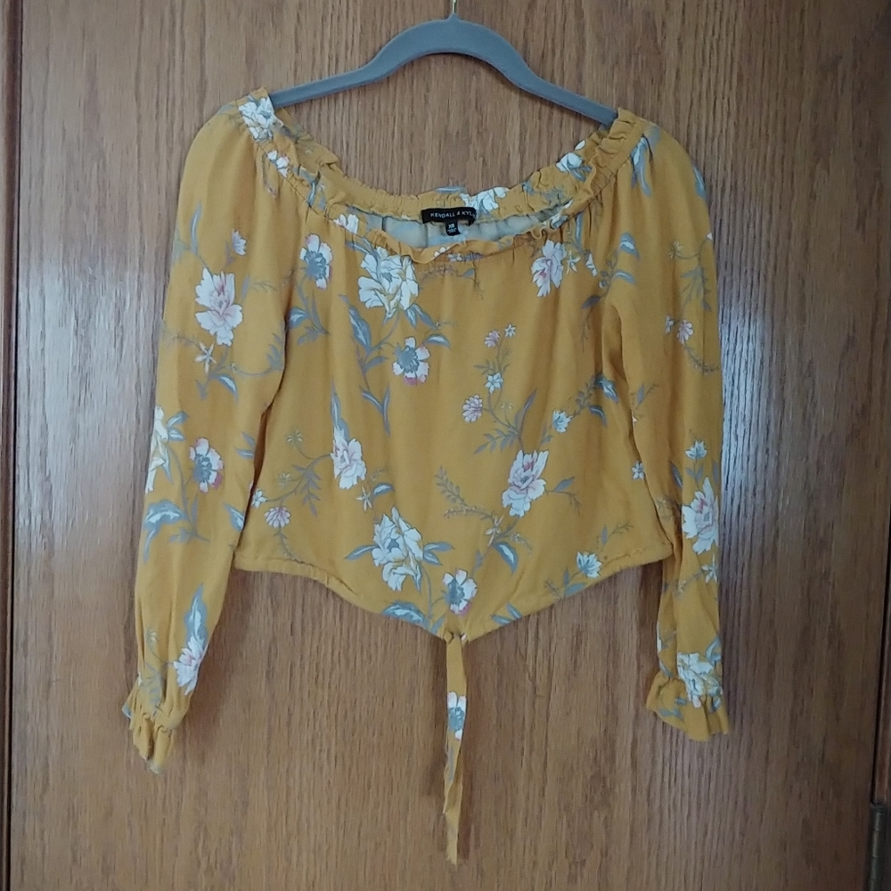 Kendall and Kylie crop top